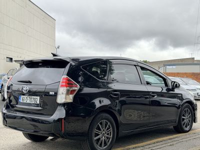 2016 Toyota Prius Alpha