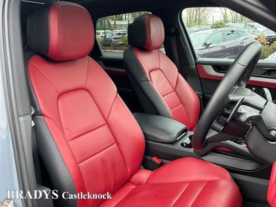 2024 Porsche Cayenne