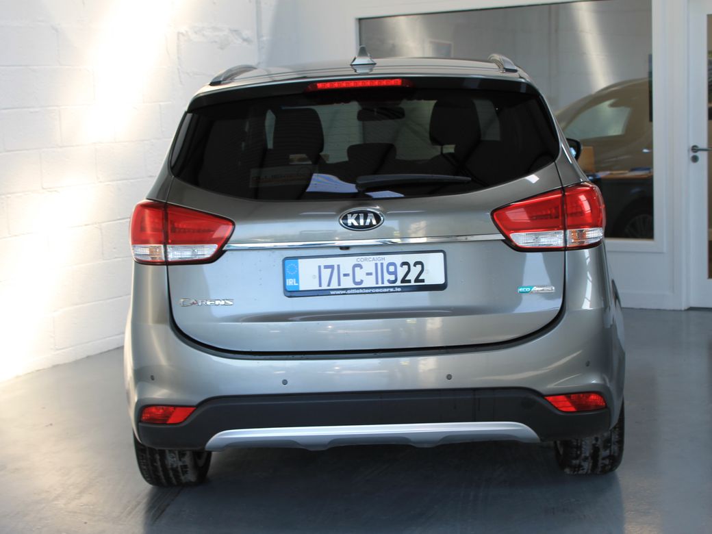 2017 Kia Carens