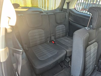 2017 Ford Galaxy