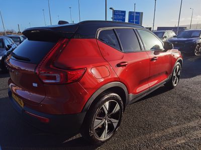 2022 Volvo XC40