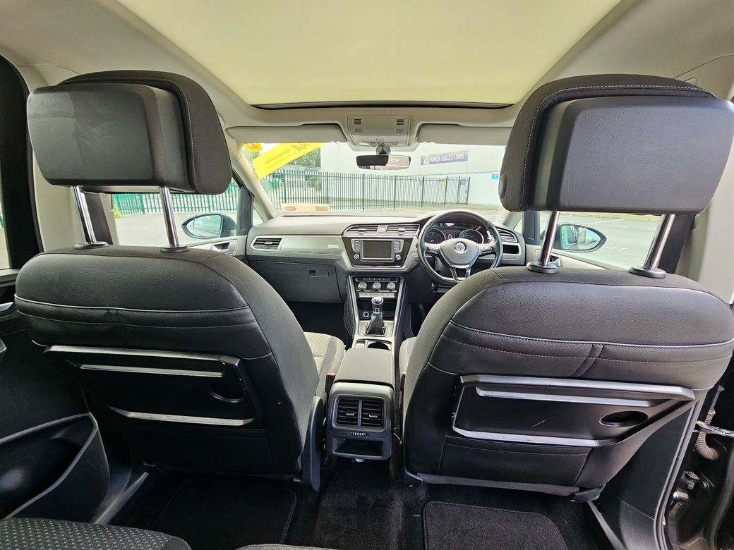 2016 Volkswagen Touran