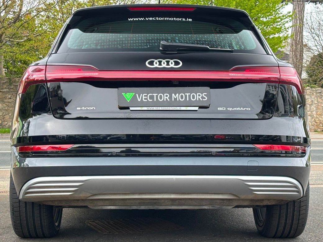 2022 Audi e-tron