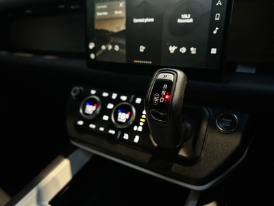2025 Land Rover Defender