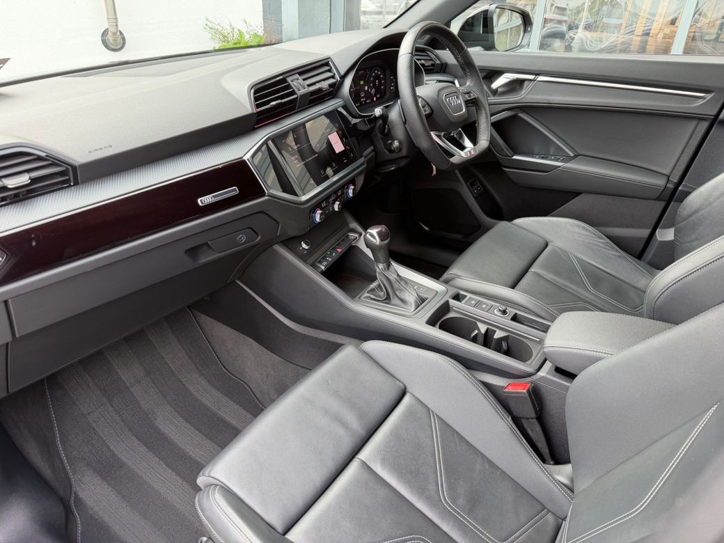 2023 Audi Q3