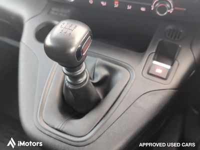 2022 Peugeot Partner