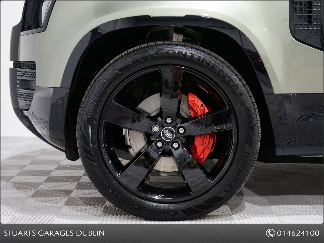 2025 Land Rover Defender
