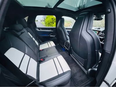 2024 Porsche Cayenne