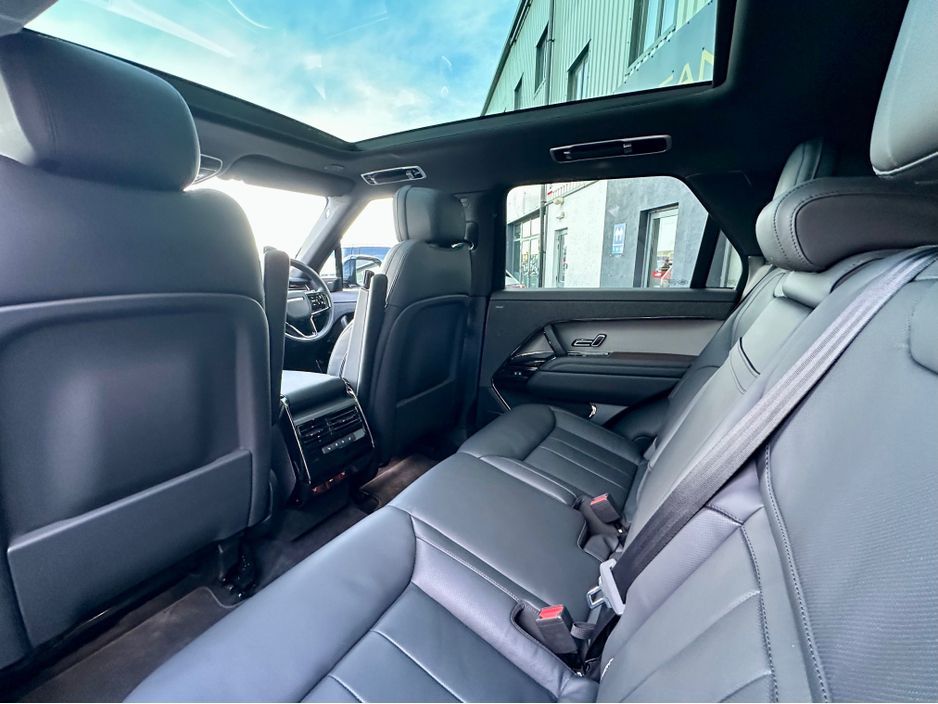 2025 Land Rover Range Rover Sport