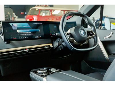 2023 BMW iX