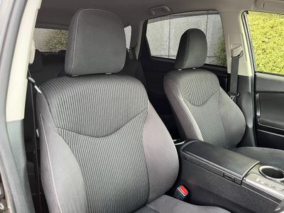 2016 Toyota Prius Alpha