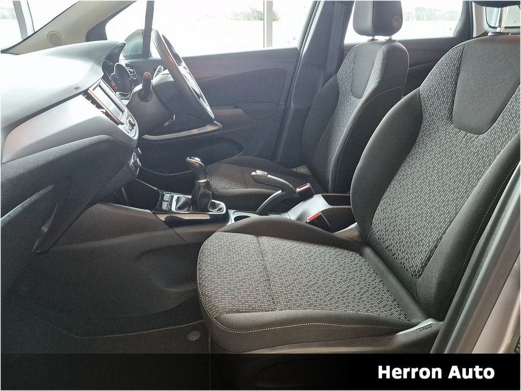 2021 Opel Crossland X