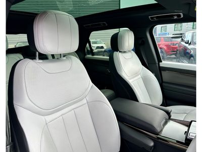 2025 Land Rover Range Rover Sport