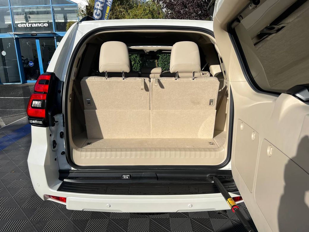 2023 Toyota Landcruiser
