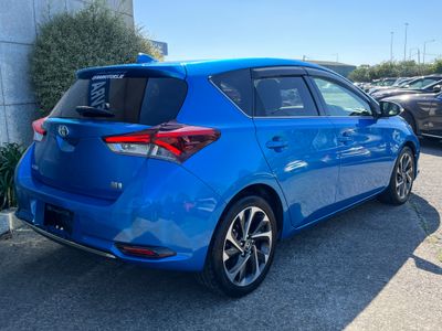 2016 Toyota Auris