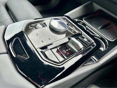 2025 BMW 5 Series