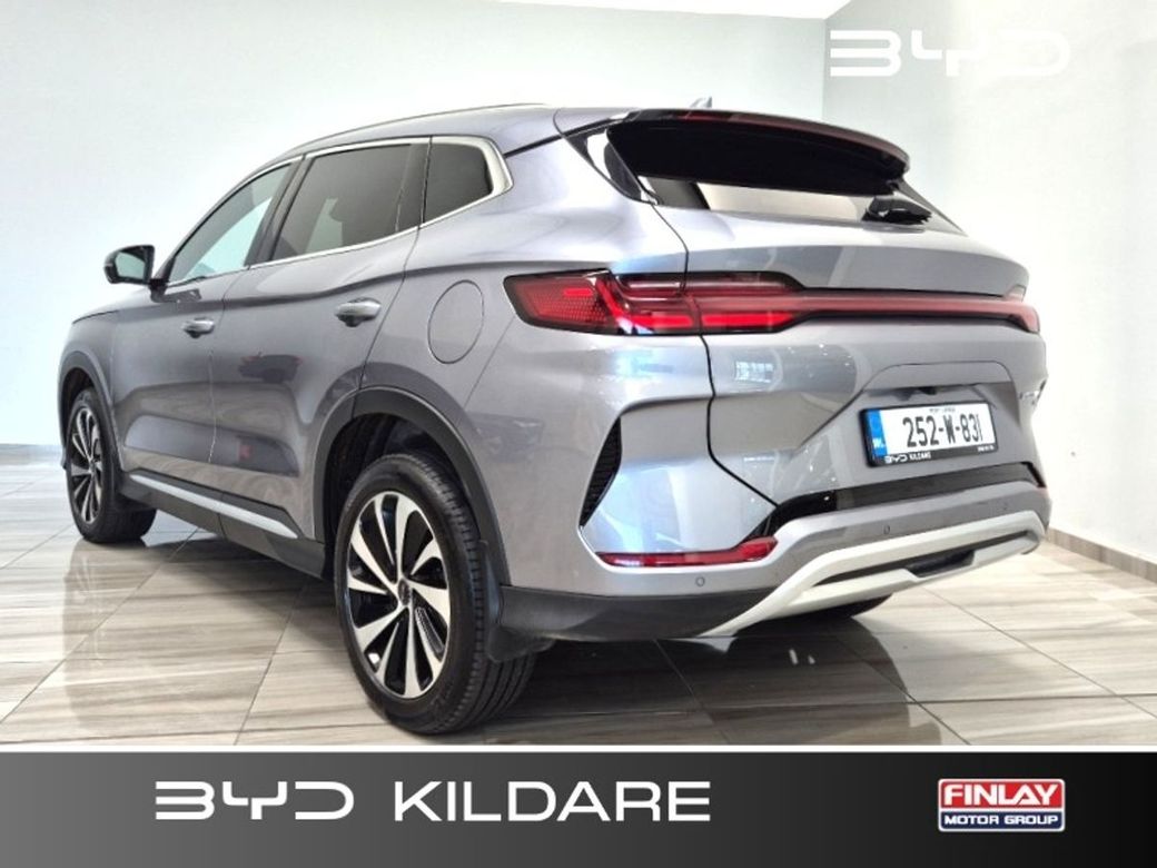 2025 BYD Seal U