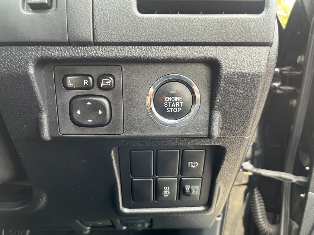 2015 Toyota Landcruiser