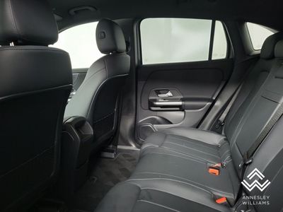 2025 Mercedes-Benz EQA