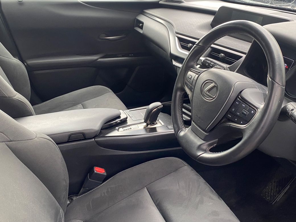 2022 Lexus UX 300e