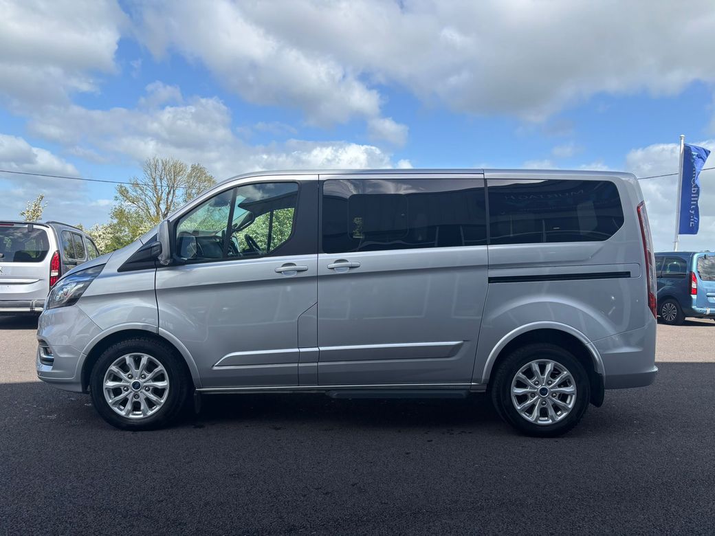 2024 Ford Tourneo Custom