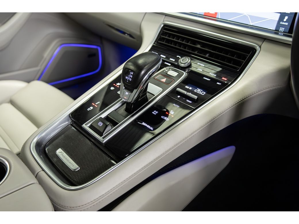 2018 Porsche Panamera