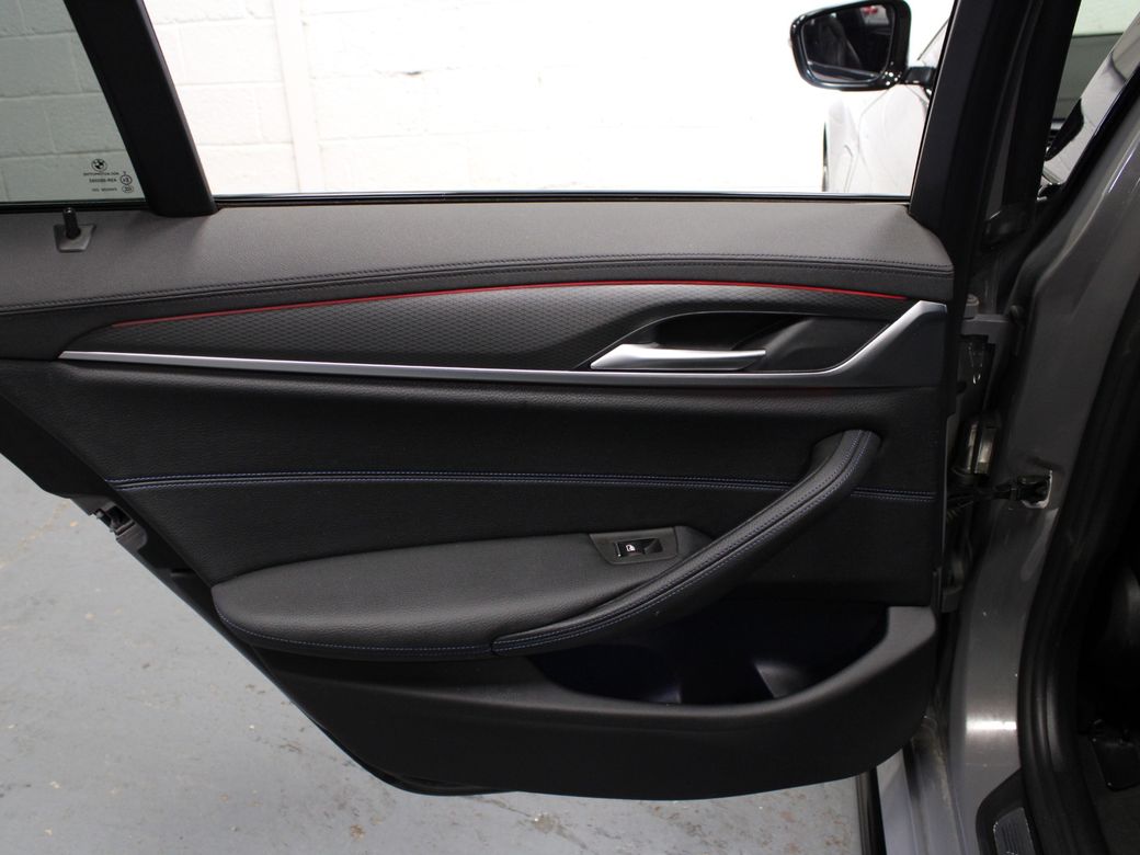 2021 BMW 530