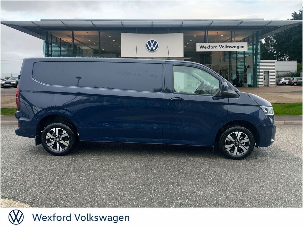 2025 Volkswagen Transporter