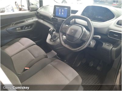 2021 Peugeot Partner