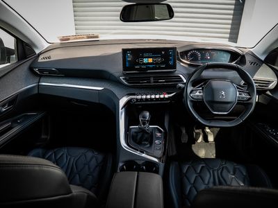 2021 Peugeot 5008