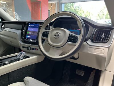 2025 Volvo XC60