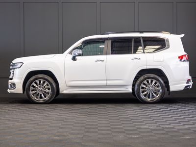 2024 Toyota Land Cruiser Amazon