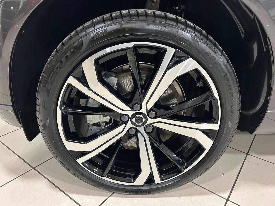2025 Volvo XC60