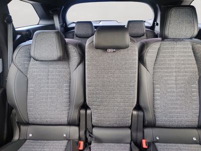 2025 Peugeot 5008