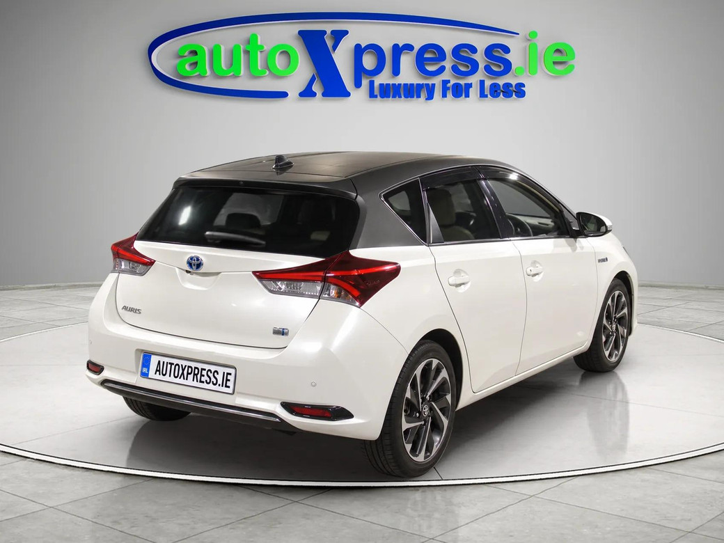 2017 Toyota Auris