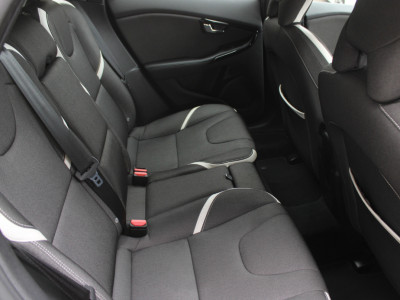 2019 Volvo V40