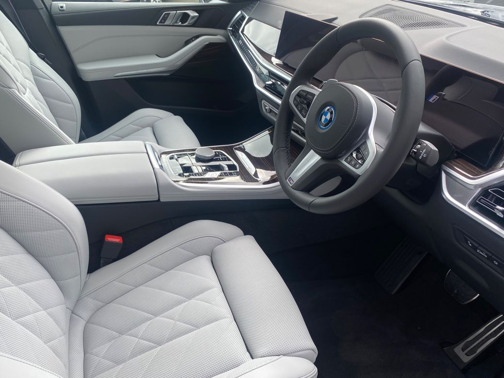 2025 BMW X5