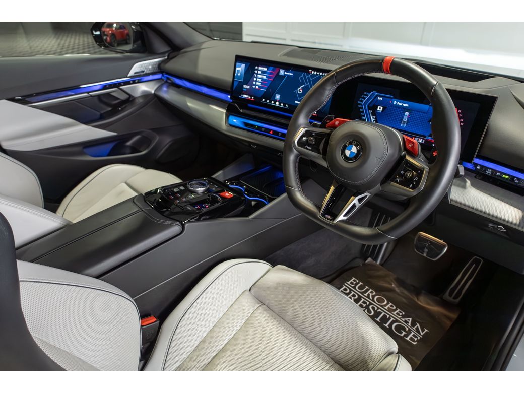 2025 BMW M5