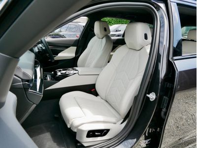 2025 BMW 5 Series
