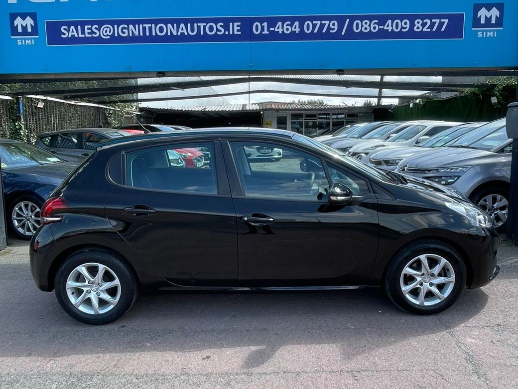 2015 Peugeot 208