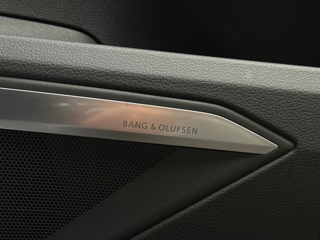 2023 Audi Q8 e-tron
