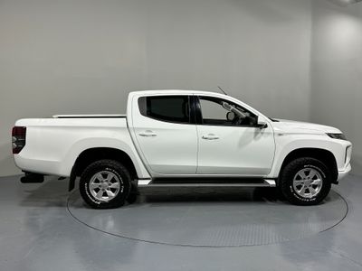 2020 Mitsubishi L200
