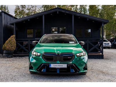 2025 BMW M5