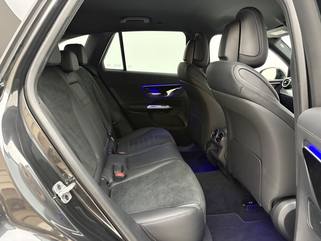 2025 Mercedes-Benz GLC Class