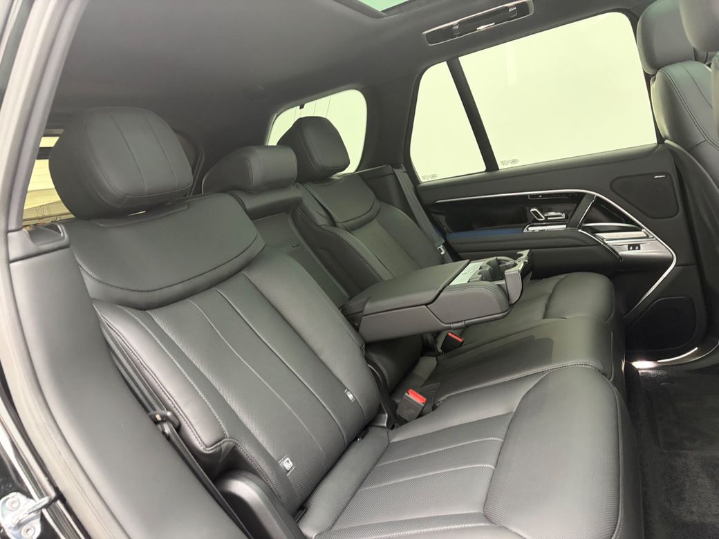 2026 Land Rover Range Rover