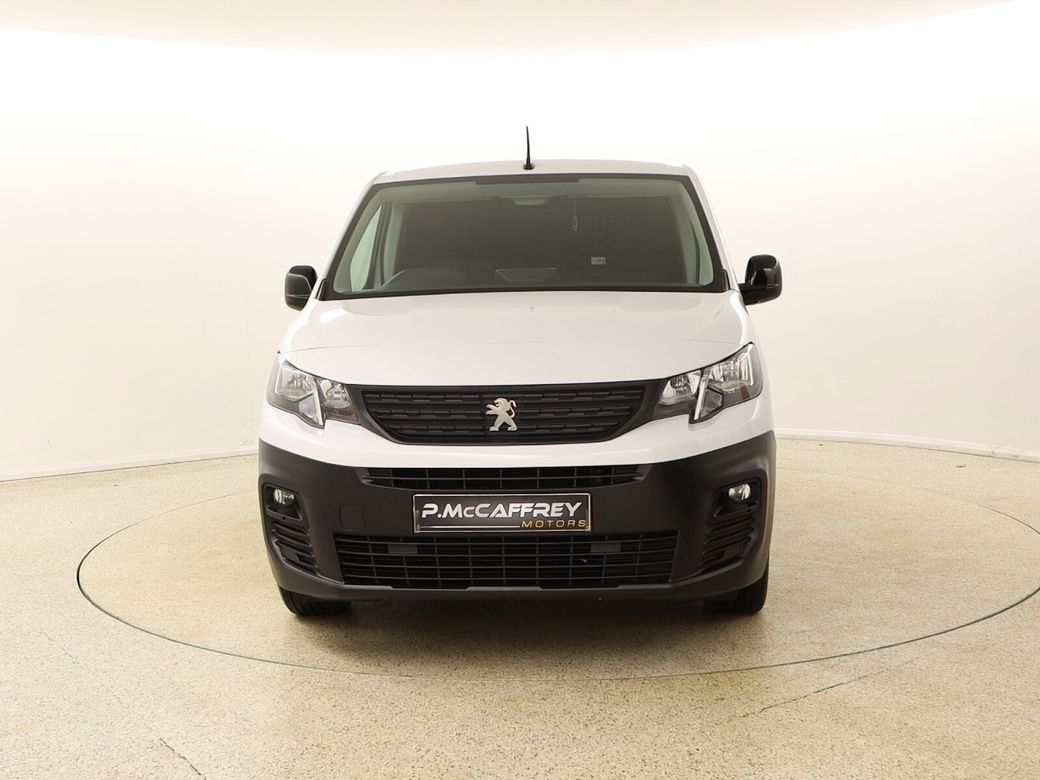 2022 Peugeot Partner