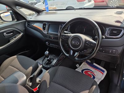 2017 Kia Carens