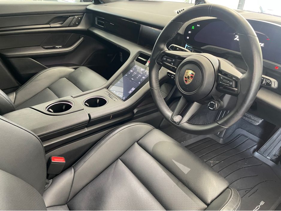 2023 Porsche Taycan