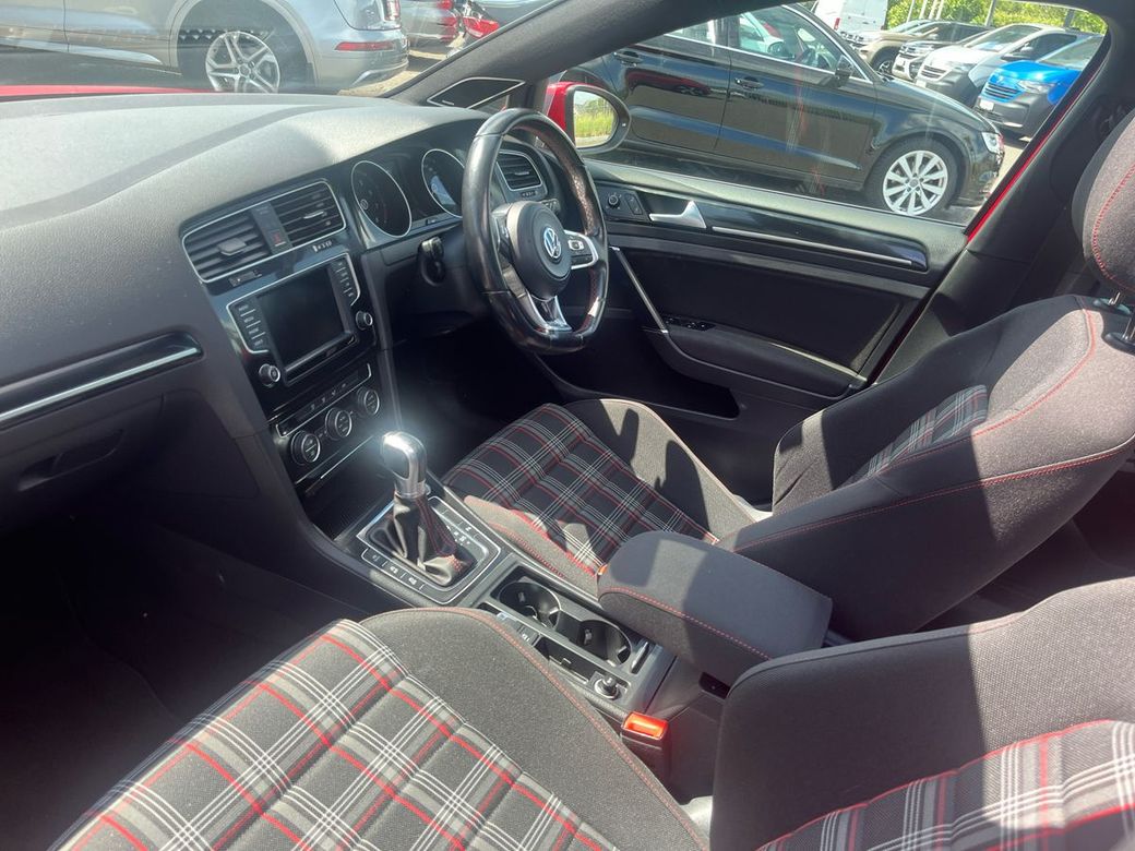 2017 Volkswagen Golf