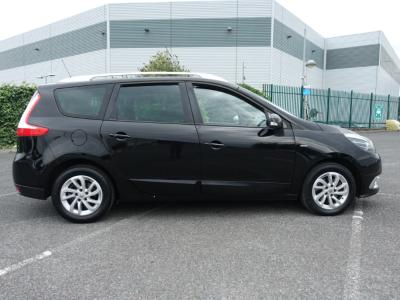 2016 Renault Grand Scenic